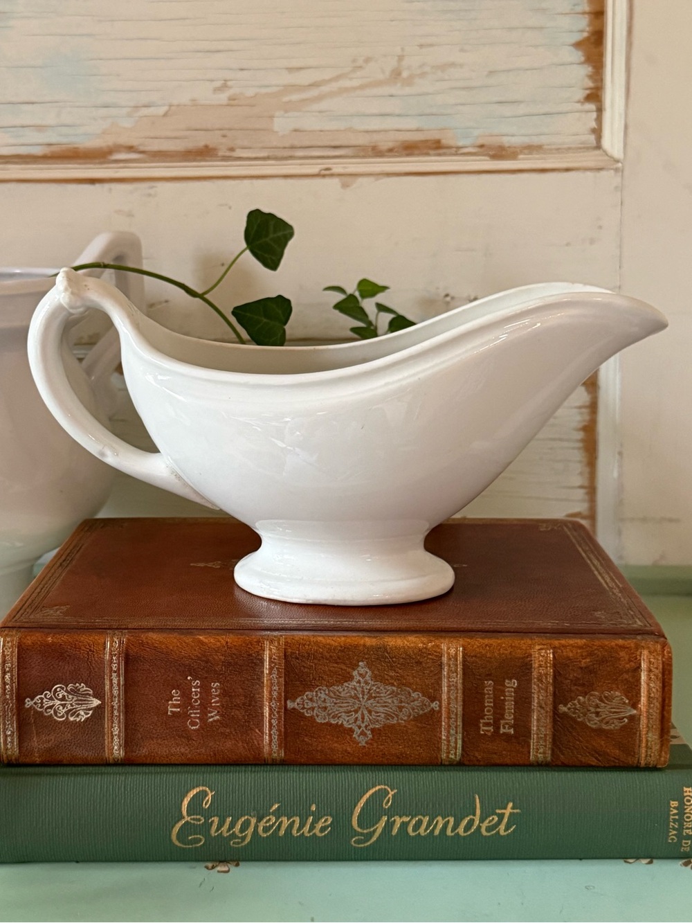 Vintage Warranted KT&K Granite, White Ironstone Gravy Boat